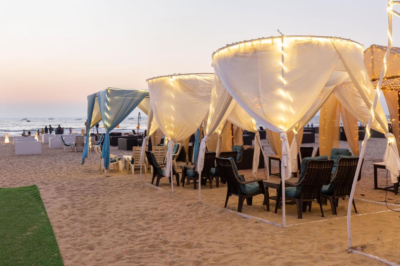 Amara Oceanfront Resort & Club Baga Esterno foto